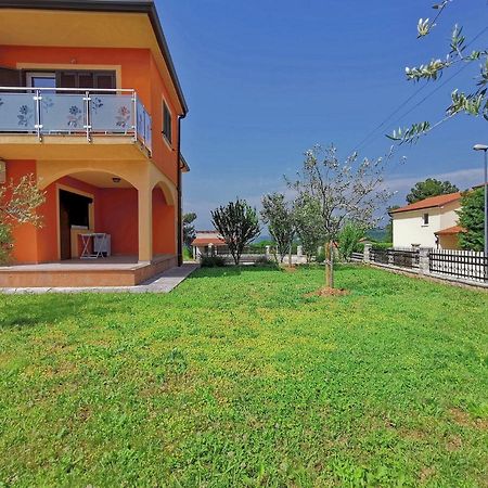 Apartments Kaja By Rent Istria Kaštel Exterior foto