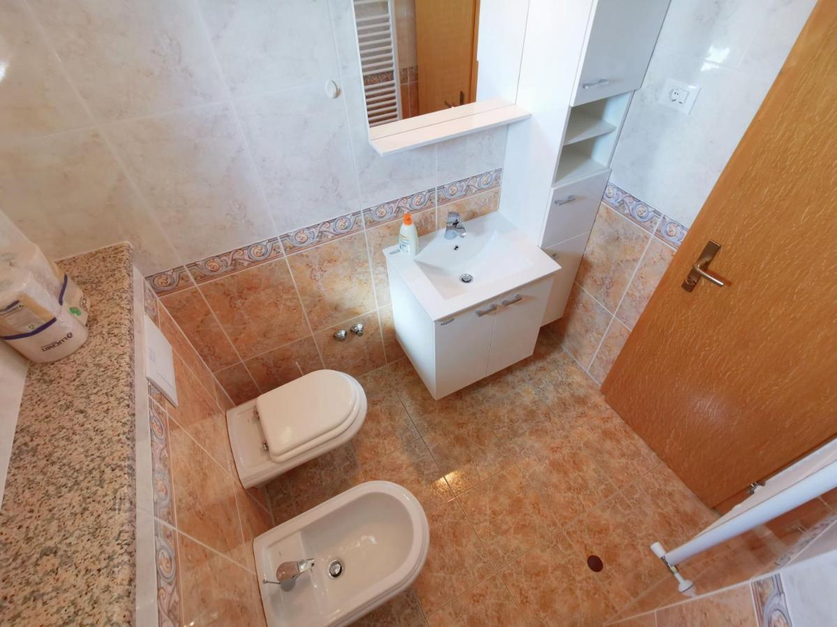 Apartments Kaja By Rent Istria Kaštel Exterior foto